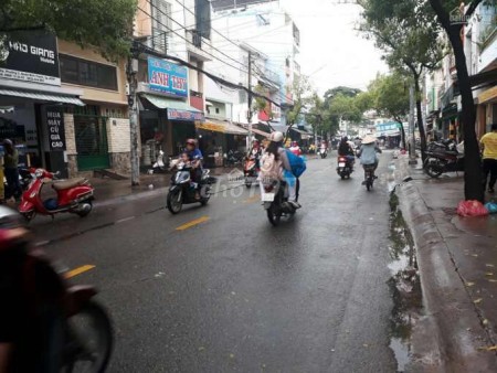 Hot!1 Căn Duy Nhất 2MT đường sầm uất ngày và đêm Vạn Kiếp 1 Lầu tiện kinh doanh đa ngành