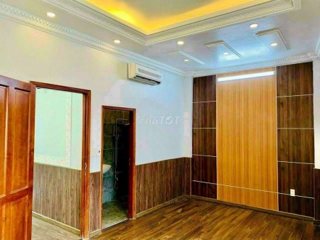 Cần cho thuê nhanh nguyên căn Quận 7, dtsd 100m2, giá 12 triệu/tháng, lh 0798640606