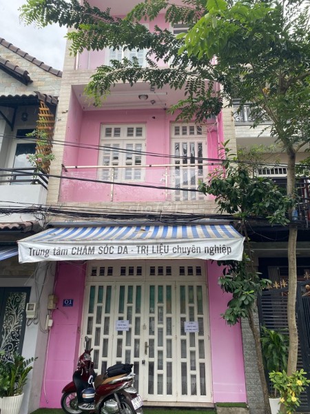 Cần cho thê nhà rộng 150m2 (4x12.5m), 1 trệt, 1 lầu, đường số 1, Quận 7, giá 17 triệu/tháng