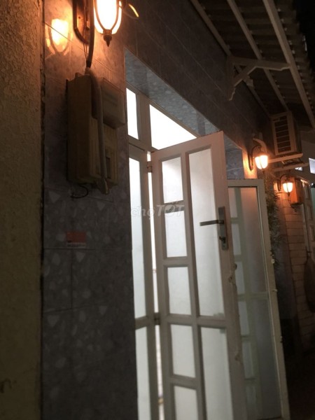 Lê Văn Lương Nhà Bè cần cho thuê nhà giá 4.7 triệu/tháng, dtsd 50m2, khu dân cư đông đúc