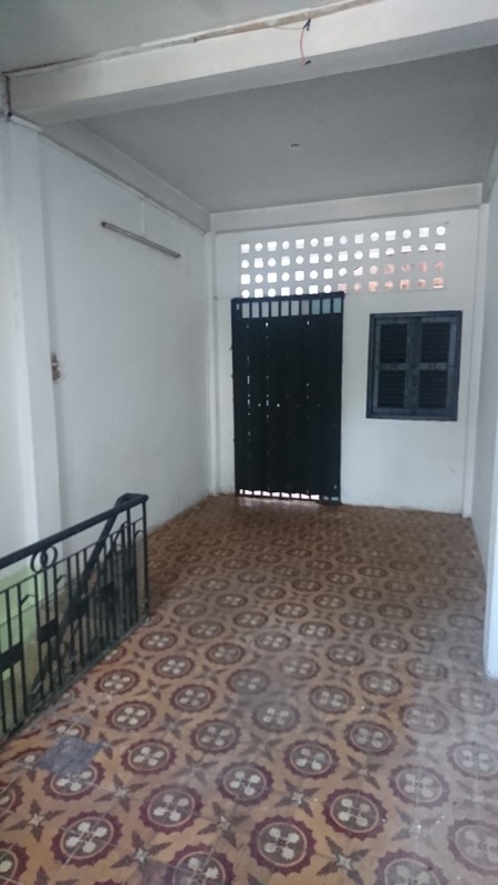 Cho thuê nhà trong hẻm yên tỉnh khu dân cư đông đúc, giá tốt tiện đầu tư, 50m2, 1 phòng ngủ, 2 toilet