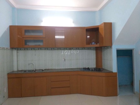 Cần cho thuê nhà chính chủ rộng 150m2, 2 tầng đường số 5, Quận 9, giá 8 triệu/tháng