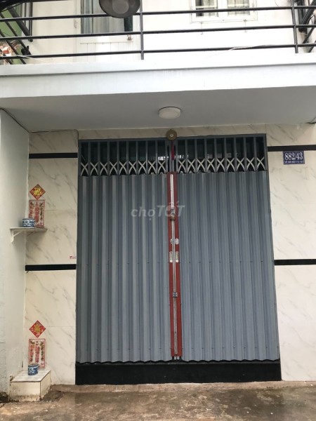 Có nhà đường Võ Văn Kiệt, Quận 5 cần cho thuê giá 10 triệu/tháng, dtsd 21m2, tầng