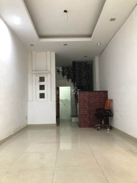 Mình cần cho thuê nhà Quận Gò Vấp, diện tích 35m2, 2 tầng đúc, giá 7.5 triệu/tháng, lh 0334462756