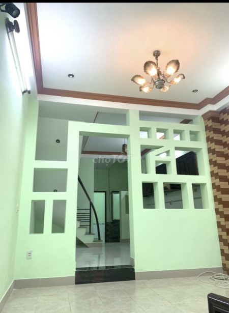 Cho thuê nhà NC 1 trệt 2 lầu 1 sân thượng ngay trung tâm Gò Vấp đường Thống Nhất