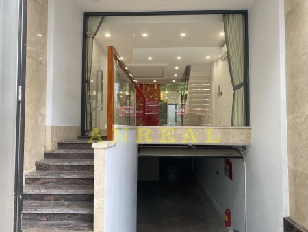 Cho thuê nhà hầm 3 lầu thang máy khu đô thị An Phú 31 triệu/tháng, lhcc