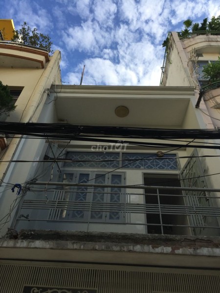 Kết cấu nhà 1 trệt, 1 lầu đúc diện tích 56m2, giá 11 triệu/tháng hẻm Nguyễn Thiện Thuật, Quận 3