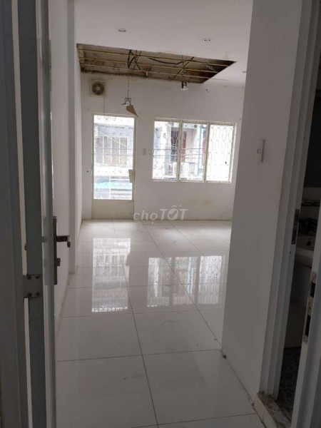 Cho thuê nhà đường Nam Kỳ Khởi Nghĩa Quận 3. 8x15m trệt 2 lầu nhà 2 mặt trước sau