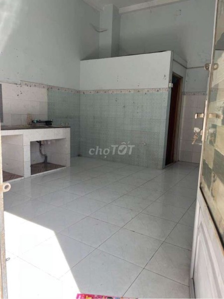 Trống nhà nguyên căn hẻm Lê Đình Cẩn, Bình Tân rộng 25m2, giá 3.5 triệu/tháng