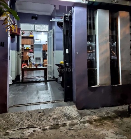 Trống nhà khu dân cư đông Quận Tân Phú, dtsd 72m2, giá 9 triệu/tháng, lhcc 0916683467