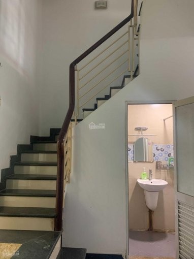 Cho thuê nguyên căn 1 trệt - 3 lầu Đào Duy Anh P9, Phú Nhuận có 6PN thiết kế lệch tầng