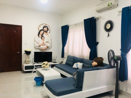 Cho thuê nhà đường Yên Thế P2 Tân Bình. 9x22m trệt 2 lầu có garaxe