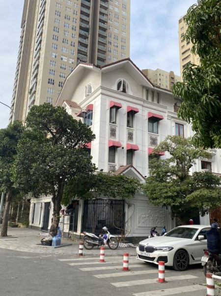 Chính chủ cần cho thuê gấp nhà biệt thự Trung Hòa, Quận Cầu Giấy- dt150m x4t, 40tr/th