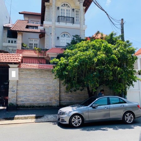 Cho thuê villla Thảo Điền 12x20m trệt 2 lầu 6PN siêu rộng