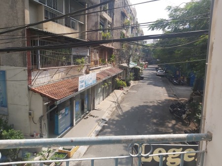 Cho thuê nhà nguyên căn 2 mặt tiền trước sau đường Hoàng Hoa Thám, P12 Tân Bình, 5x20m trệt 2 lầu