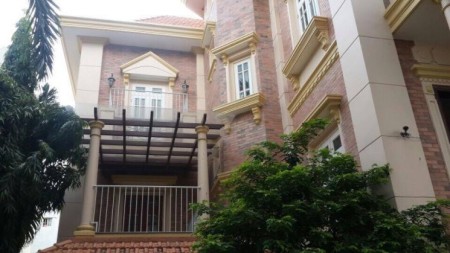 Cho thuê nhà nguyên căn 191B đường Hoàng Văn Thụ, P8 Quận Phú Nhuận.