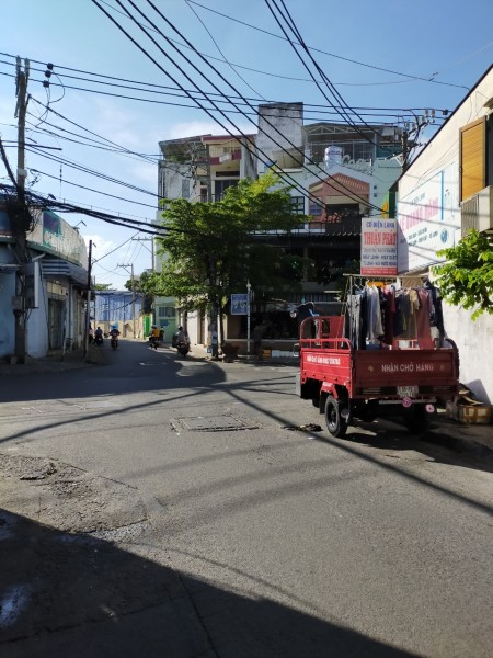 Cho thuê nhà nguyên căn góc 2MT Khuông Việt, P.Phú Trung, Tân Phú. DT 8x13m trệt 2 lầu xây kiên cố