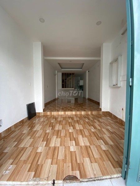 Cho thuê nhà chính chủ đường số 4, Quận Bình Tân, 2 tầng đúc, giá 8 triệu/tháng