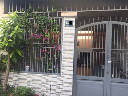 Trống nhà 1 trệt, 1 lửng đường hẻm 1 xẹt Nguyễn Thị Búp, Quận 12 cần cho thuê giá 5 triệu/tháng