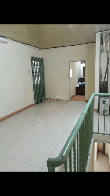 Đang để trống cần cho thuê nhà 2 tầng Quận Bình Thạnh, dtsd 25m2, giá 5 triệu/tháng