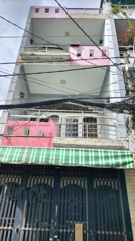 Chủ cho thuê nhanh nhà khu dân cư đông dt 52m2, 3 tấm, giá 10 triệu/tháng, lh 0778790328