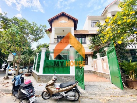 Villa Siêu Rộng Chỉ 40tr : 10x20m ,sàn trống .