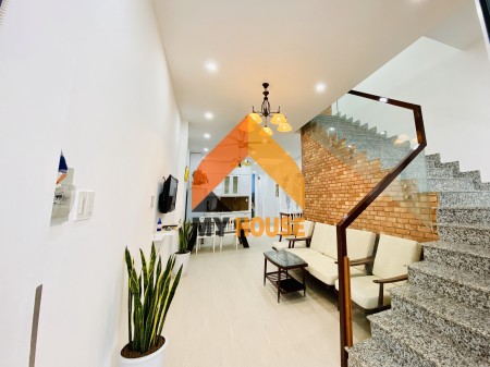 Nhà nguyên căn đẹp sang xịn mịn khu Bình An Quận 2 tiện ích đầy đủ, giá tốt