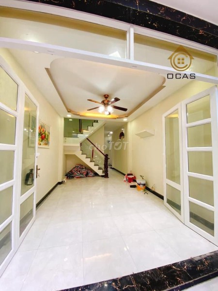 Cần cho thuê nhà chính chủ dt 39m2, giá 11 triệu/tháng, hẻm Trần Đình Xu, Quận 1