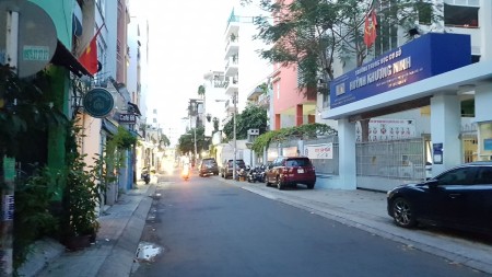 Cần cho thuê gấp nguyên căn số 72 Huỳnh Khương Ninh, P. Đa Kao, Quận 1