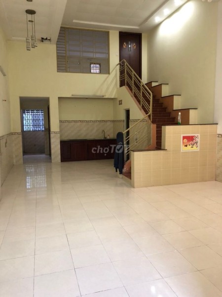 Chủ cho thuê nhà hẻm 946 Dương Quảng Hàm, Gò Vấp, dtsd 120m2, giá 9 triệu/tháng