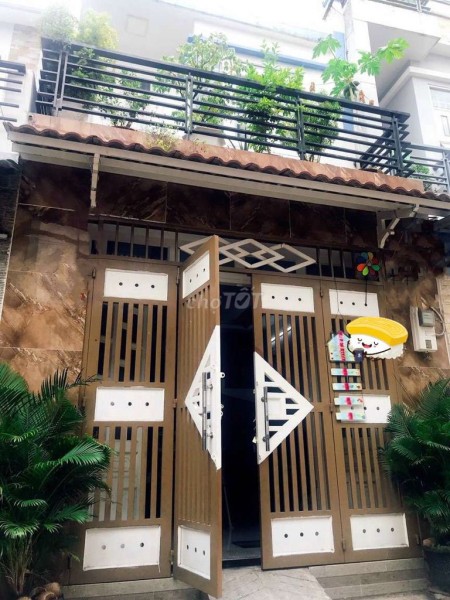 Nhà rộng 52m2, 1 trệt 1 lầu đúc kiên cố cần cho thuê giá 10 triệu/tháng, hẻm Bùi Quang Là, Gò Vấp