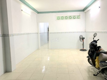 Cho thuê nhà 8 triệu/tháng, khu yên tĩnh diện tích 104m2, hẻm 861 Trần Xuân Soạn, Quận 7