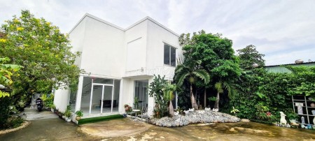 Villa Trần Não diện tích sử dụng 130m2, khu biệt lập có bảo vệ, giá 28 triệu/tháng