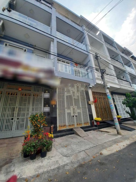 Mặt tiền nội bộ khu Bình Phú, dt 60m2, 4 pn, 4 wc đúc 3 lầu, sân thượng, an ninh, yên tĩnh