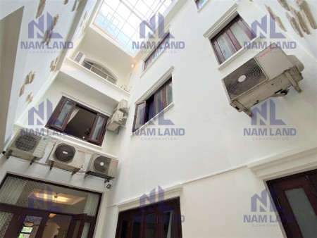 Cho thuê villa vị trí đẹp phù hợp mở showroom/văn phòng/ở giá 45 triệu/tháng