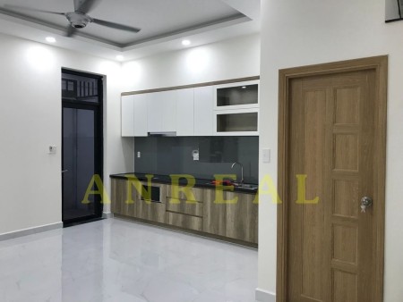 Cho thuê nhà phố hiện đại 2 Lầu Giá Tốt 14 triệu/tháng thích hợp làm văn phòng