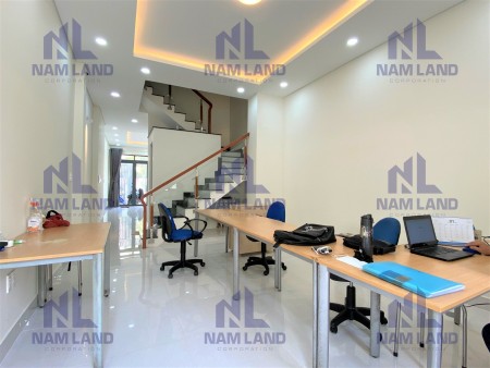 Cho thuê nhà phố có thang máy kèm gần trục đường chính 30 triệu/tháng