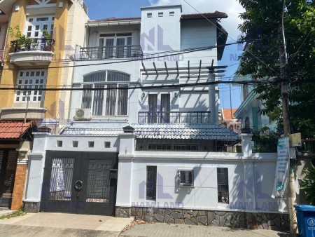 Chủ thân thiện cho thuê villa ngay bến thuyền Quận 2 giá 35 triệu/tháng, khu dân cư