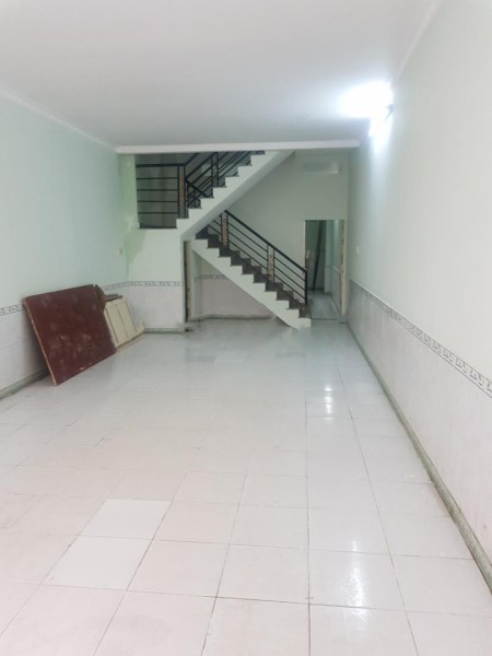 Nhà nguyên căn Tô Hiến Thành Quận 10, 1 trệt, 1 lầu, 2 pn, 2 wc, giá 9 triệu/tháng