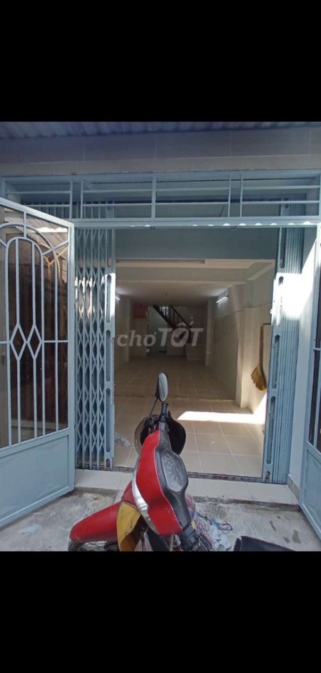 Chủ đang để trống cần cho thuê nhà rộng 40m2, giá 6 triệu/tháng, hẻm Tân Hoà Đông, Bình Tân