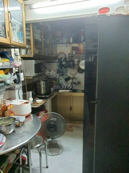 Trống nhà rộng 22m2, khu dân cư đông đúc hẻm 231 Bình Tiên, Quận 6 cần cho thuê giá 4 triệu/tháng