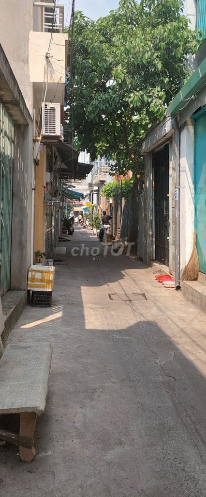 Trống nhà hẻm C3 Phạm Hùng cần cho thuê nguyên căn rộng 64m2, gía 6 triệu/tháng