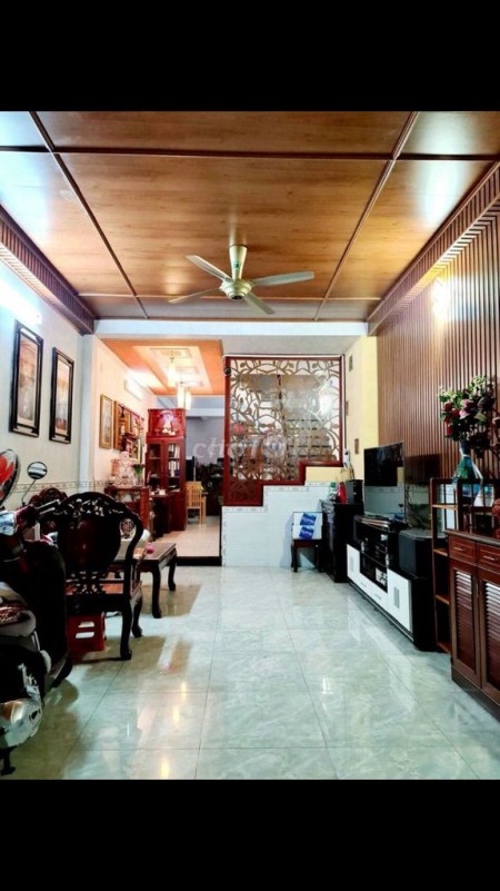 Mình cần cho thuê nhà Lê Văn Khương, Quận 12 giá 7 triệu/tháng, dtsd 64m2