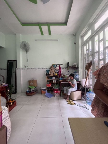 Chính chủ cần cho thuê nhà nguyên căn dt 48m2, giá 4 triệu/tháng, đường B6, Bình Tân