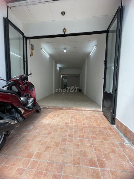 Có nhà hẻm 104 Thành Thái cần cho thuê nguyên căn giá 15 triệu/tháng, dtsd 100m2