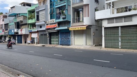 Chính chủ cho thuê nhà mt Trần Phú, trung tâm Quận 5, dtsd 120m2, giá 35 triệu/tháng