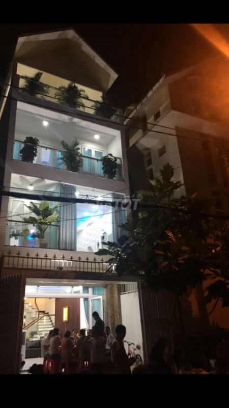 Khu dân cư sầm uất cần cho thuê nhà rộng 80m2, 2 tầng giá 17 triệu/tháng, đường Trục, Bình Thạnh