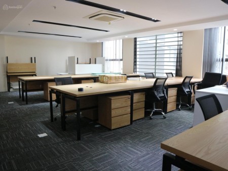 Nhà mặt tiền Song Hành 1 lầu kiểu văn phòng giá cho thuê 130 triệu/tháng