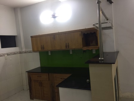 Nhà nguyên căn hẻm 4m Lê Trọng Tấn gần BigC Trường Chinh giá 6.5 triệu/tháng