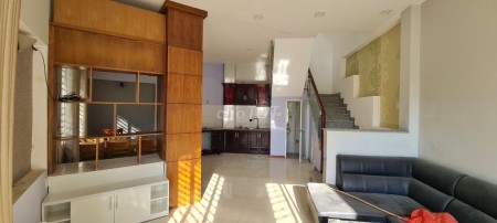 Có nhà hẻm 175 đường số 2, Quận 9, cần cho thuê giá 12 triệu/tháng, dtsd 180m2